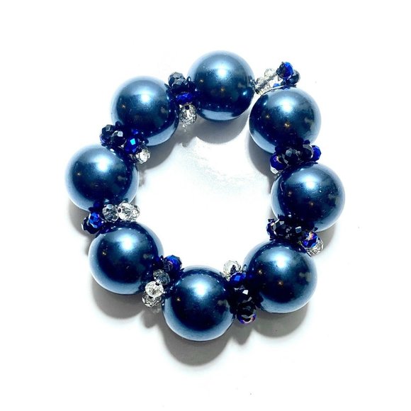 Black Pearl Bracelet with Crystal (Faux/Imitation Pearl with simulated crystals) - Picture 5 of 7